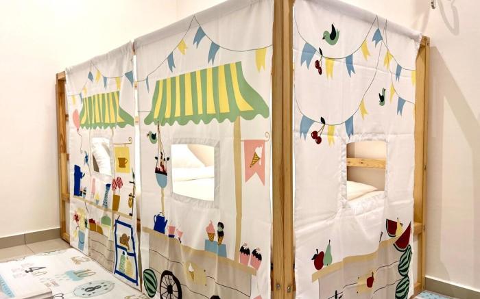 Super cozy kids theme | Walk to i-City Mall & Park