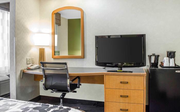 Sleep Inn & Suites