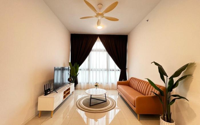 Paradigm Residence, Capri Suite by Antlerzone