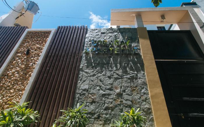 RedDoorz @ LM Apartelle Boracay