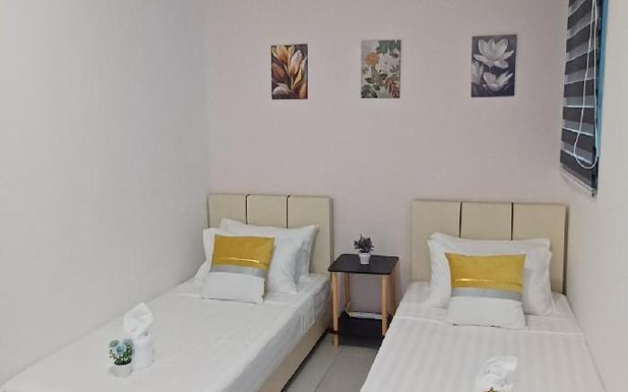 Stylish 2BR at Urban Suite With Infinite Pool