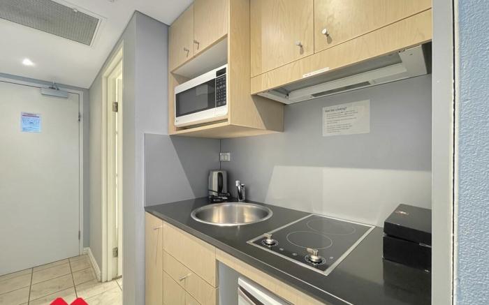 MetaWiseBnB | Sydney CBD | Haymarket King Studio