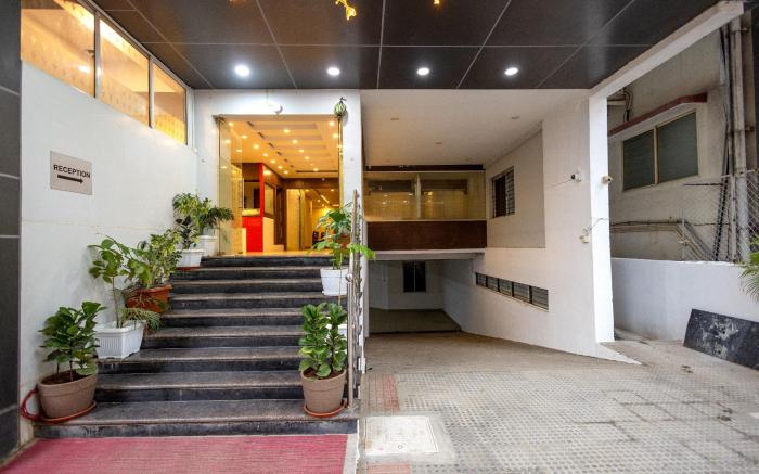 Suraksha Stay Brookfield Hotel 
