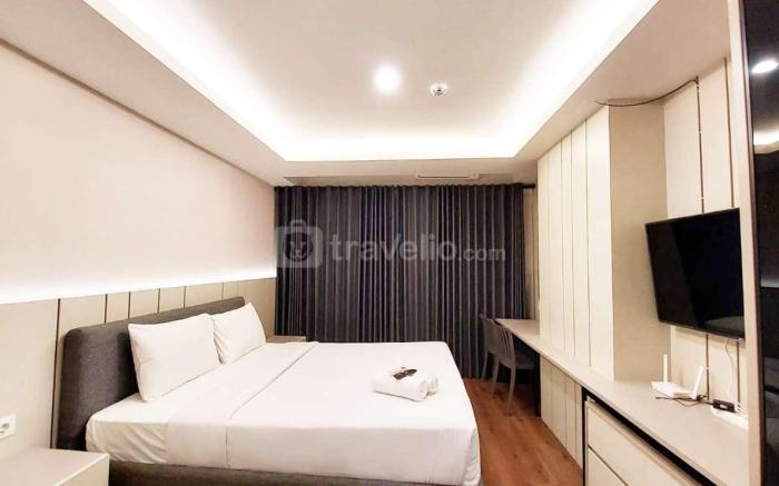 Homey Stay Studio at Mataram City By Travelio	