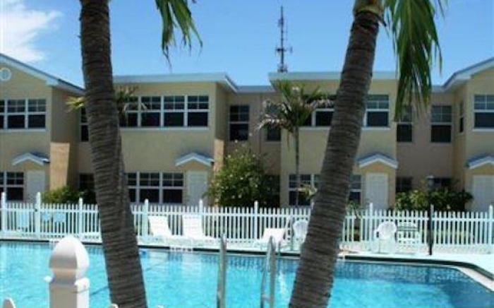 Barefoot Beach Resort