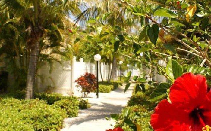 Barefoot Beach Resort