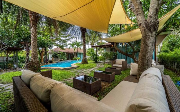 Secluded Oasis for Family and Friends (BM5)