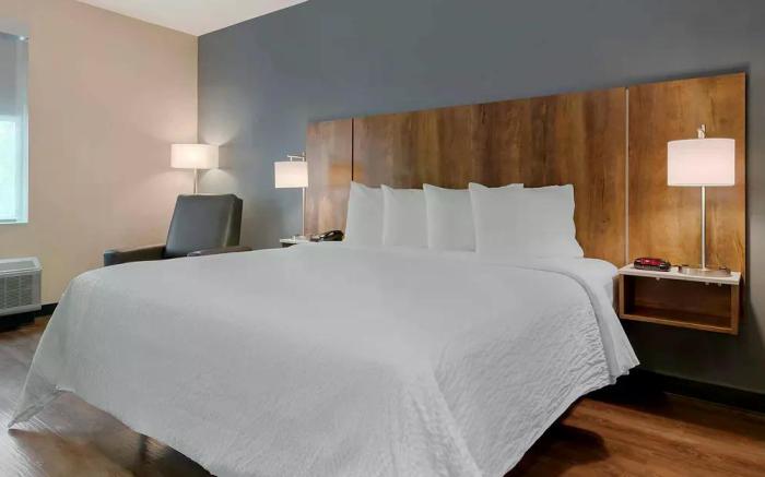 Extended Stay America Premier Suites - Fort Myers - Airport