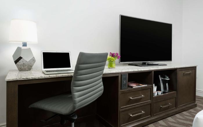 Hilton Boston Park Plaza