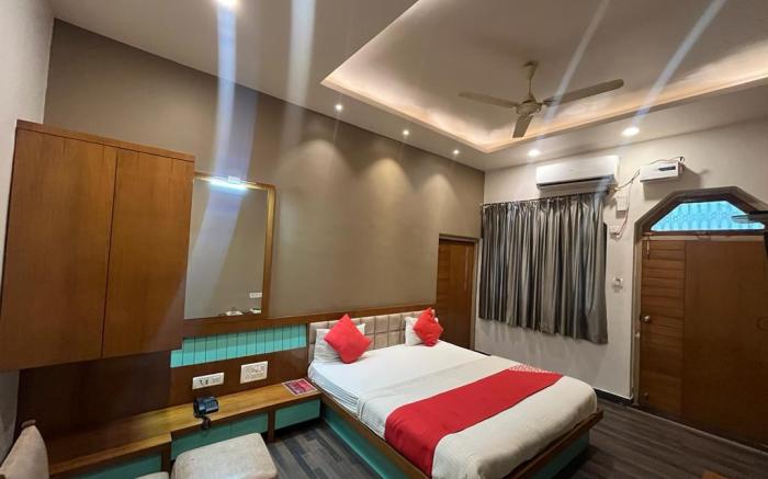 HOTEL RAGHUPATI 