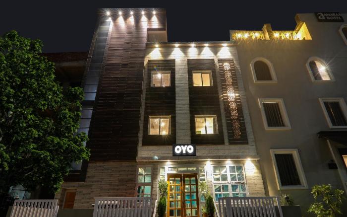 Townhouse Majestic Hotel Near Phoenix Palassio