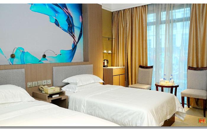 PRISTINE   HOTEL