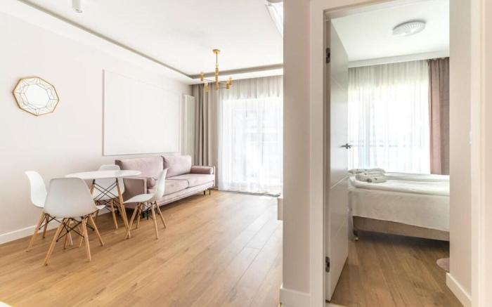 Golden Apartments Warsaw - Mennica Residence