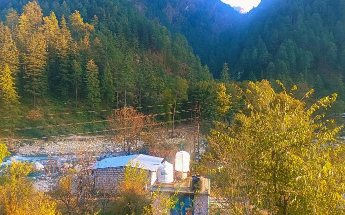 Apple Garden katagla Kasol