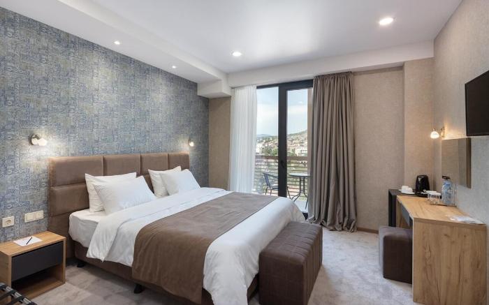 Brooch Boutique Hotel