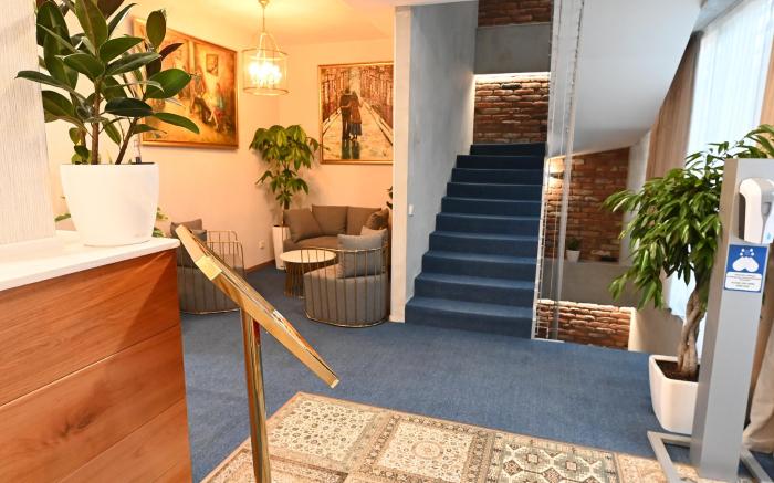 Brooch Boutique Hotel
