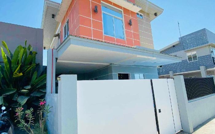 Tiny two-bedroom Villa in Elyu WITH POOL