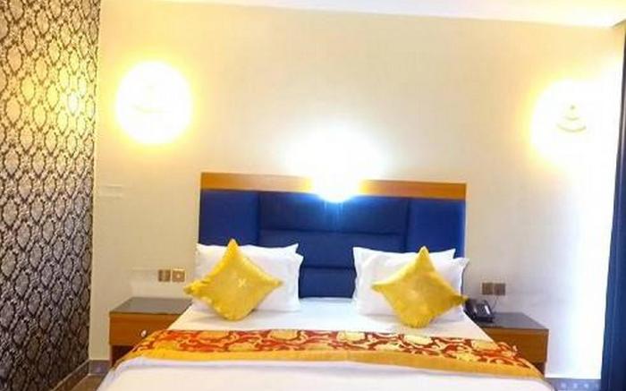 Villa Hilton Hotels & Apartments