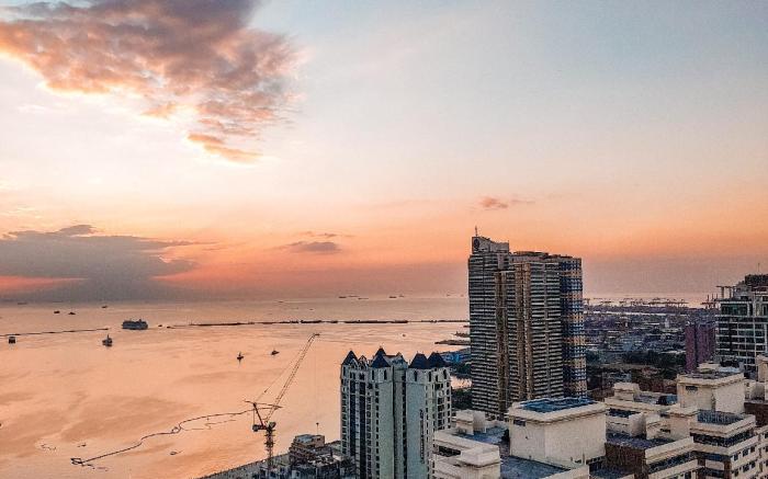 Staycation with Bay & City Lights view by Yaj