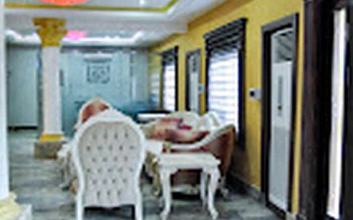 Caledonian Suites