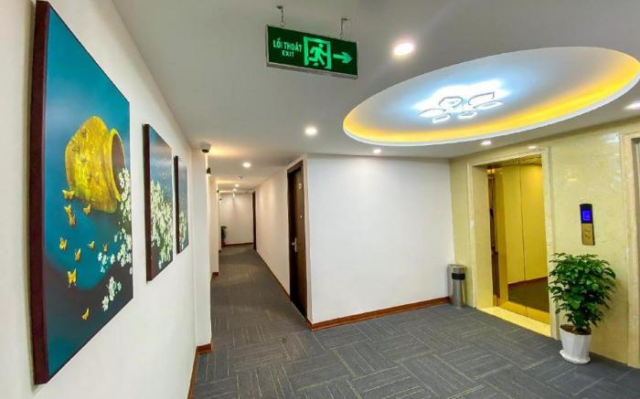 H&T Luxury Hotel