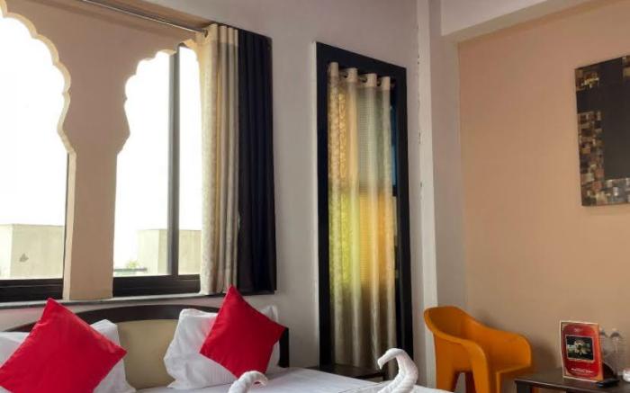 Hotel Pratap Palace