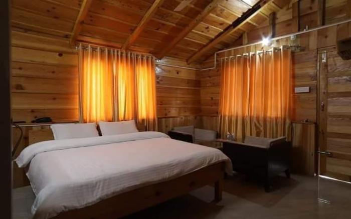 Anant Vilas Resort at Bhimtal Lake
