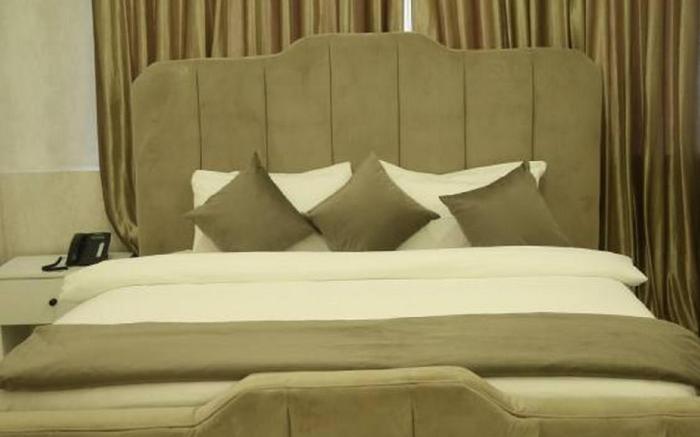 The Palms Hotel