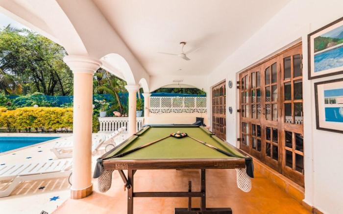 Beachfront 6+1BDR Luxury Villa With Private Pool.