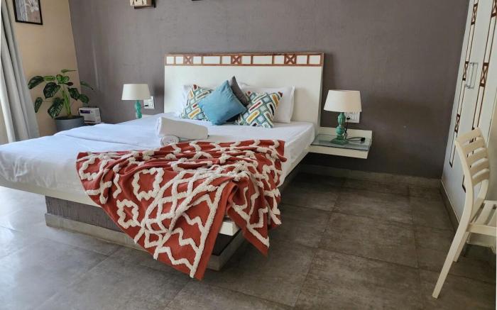 LookNoMore 5br Pool Villa Candolim Beach 600m