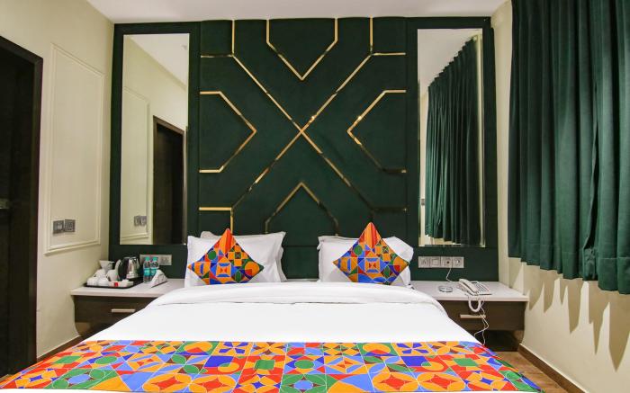 FabHotel Prime K9 Crown