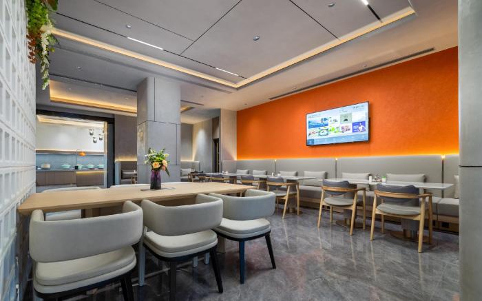 Atour Hotel Liaocheng Linqing City Center