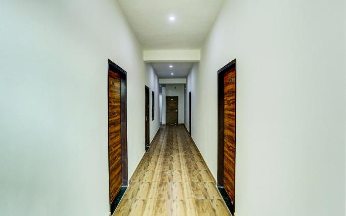 Hotel O Rajhans
