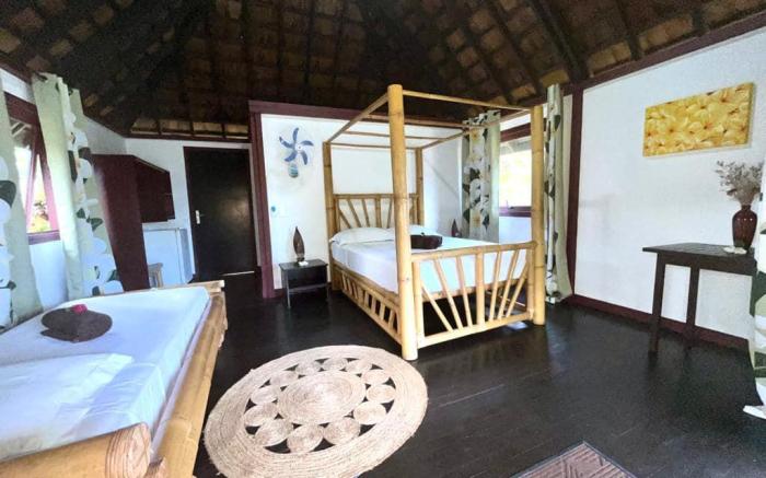 PENSION HIBISCUS TAHAA