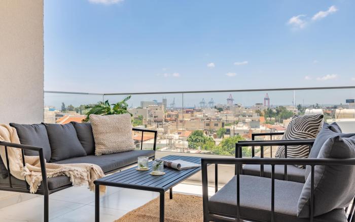 Sanders Cruise - Brand new 1 bdr. apt. wbalcony