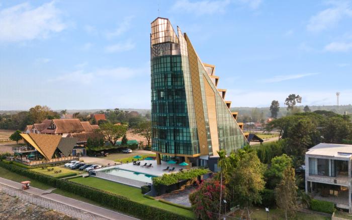 NAKA-RAJ Escape Hotel