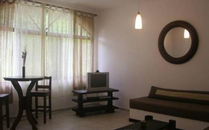Plaza Royal Apartments