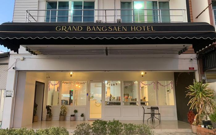 Grand Bangsaen Hotel