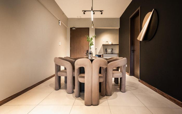 K Avenue by CAIRO