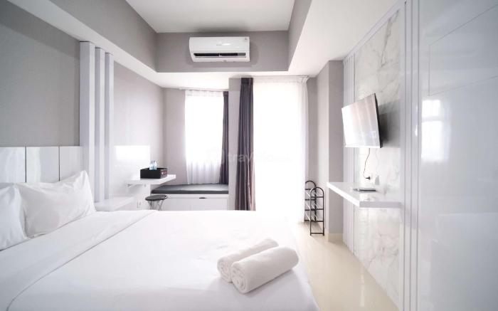 Nice Studio Grand Dharmahusada Lagoon By Travelio