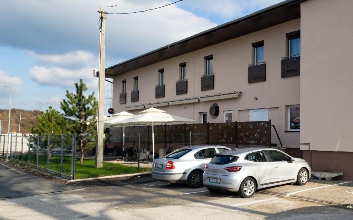 Bubble Hotel és Rendezvényközpont