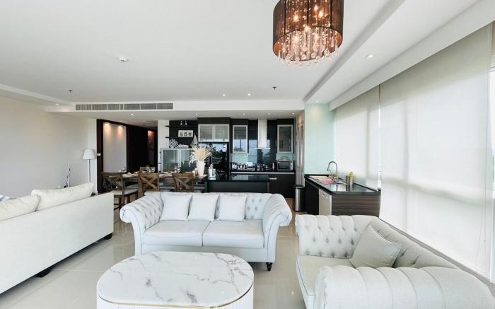 O2 Luxurious Beachfront Penthouse Ocean View 2BR