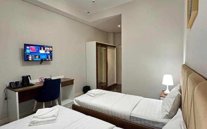 Nur Makon Hotel