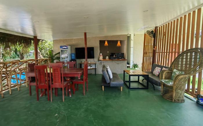 Green Dale’s Travellers Inn Puerto Princesa