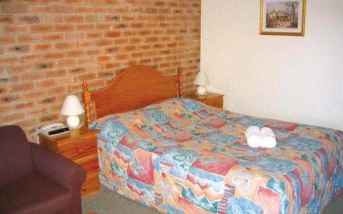 Aristocrat Waurnvale Motel