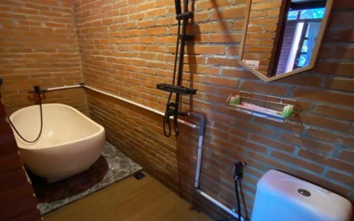 Tropical House and Mini Golf (Syariah)