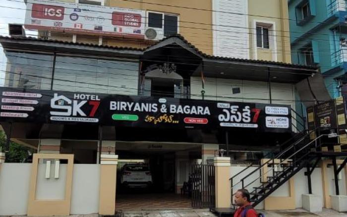 Sk7 Service Apartments