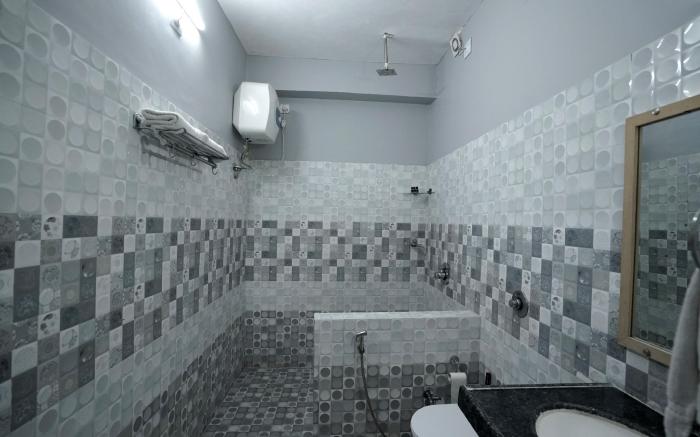 Devendragarh - A Boutique Lake Facing Guest House On Lake Fateh Sagar