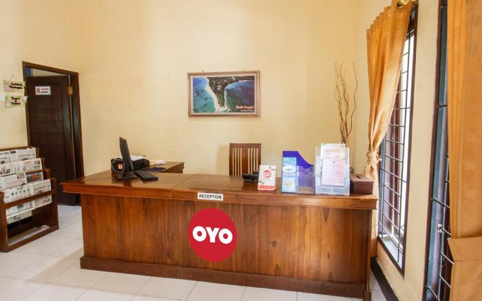 Capital O 93391 Golden Manggis Hotel Near SMKN 1 Lingsar