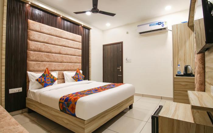 FabHotel Spring